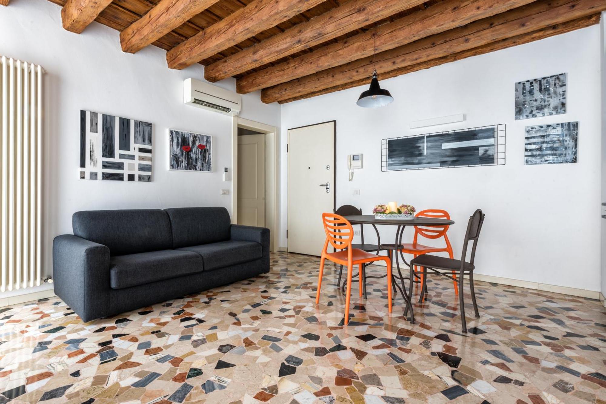 Lovely Apartment In Виченца Экстерьер фото